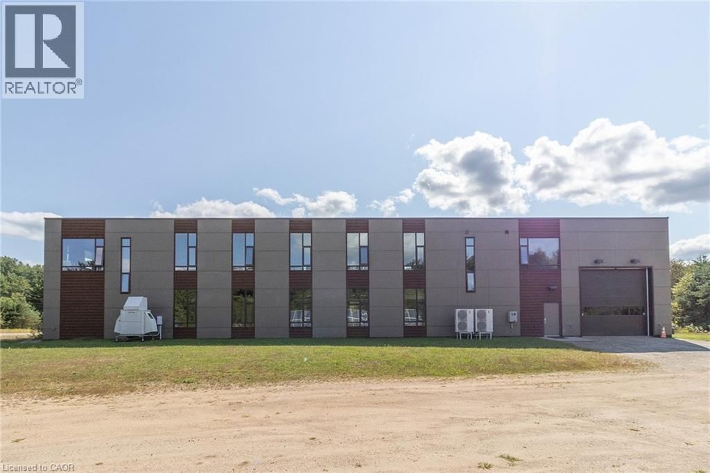 13 COMMERCE COURT Image 18