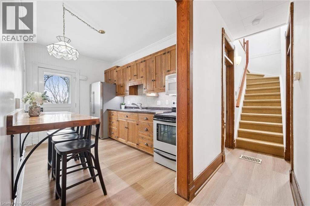 10 HAMPTON STREET Image 13