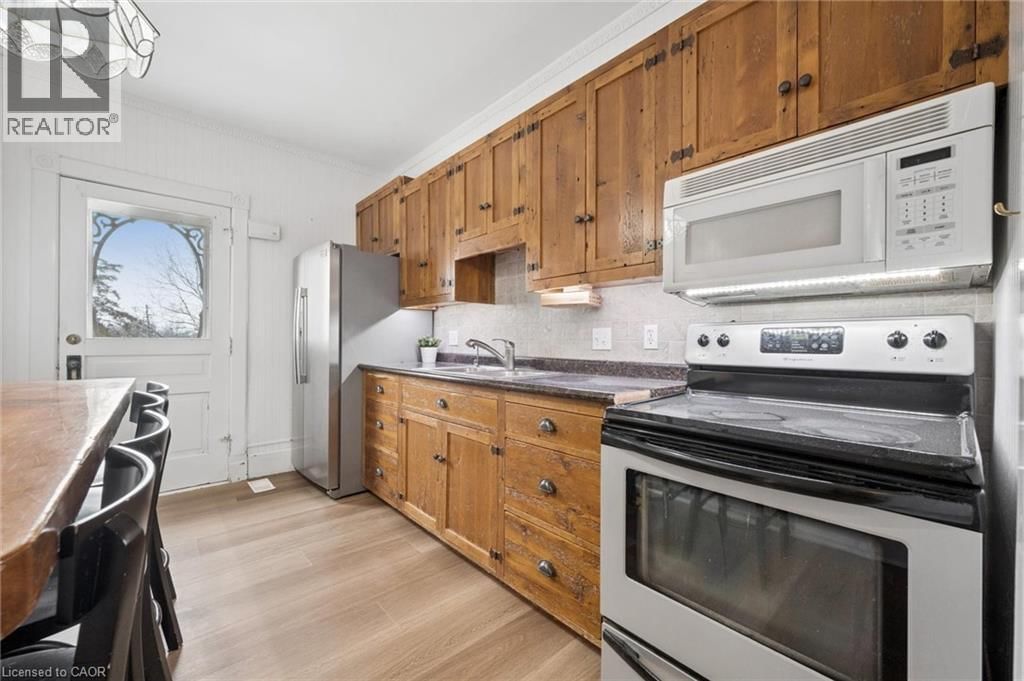 10 HAMPTON STREET Image 14