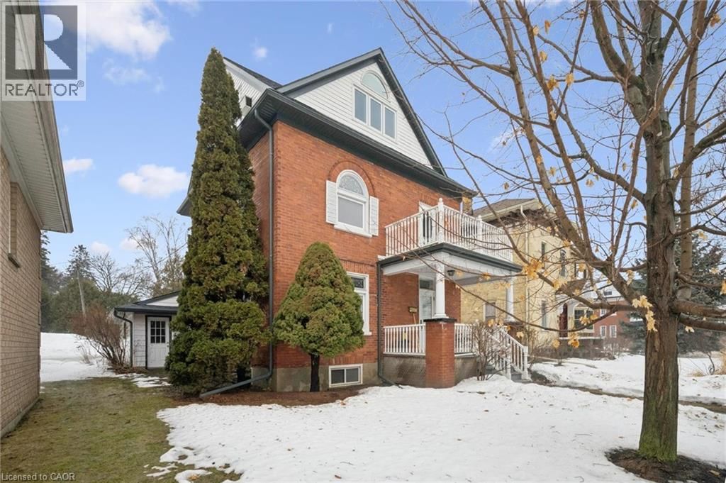 10 HAMPTON STREET Image 2