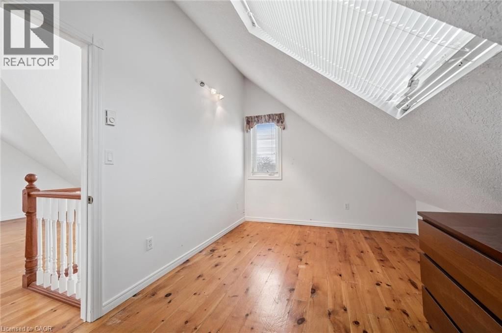 10 HAMPTON STREET Image 27