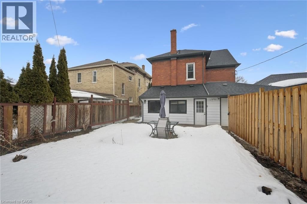 10 HAMPTON STREET Image 31