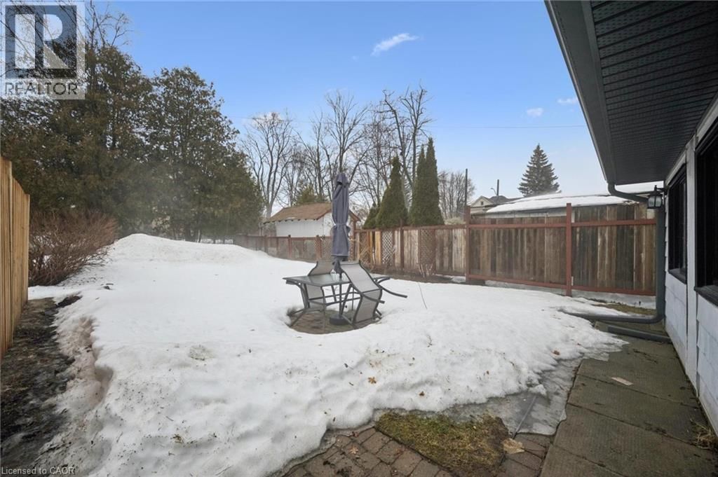 10 HAMPTON STREET Image 32