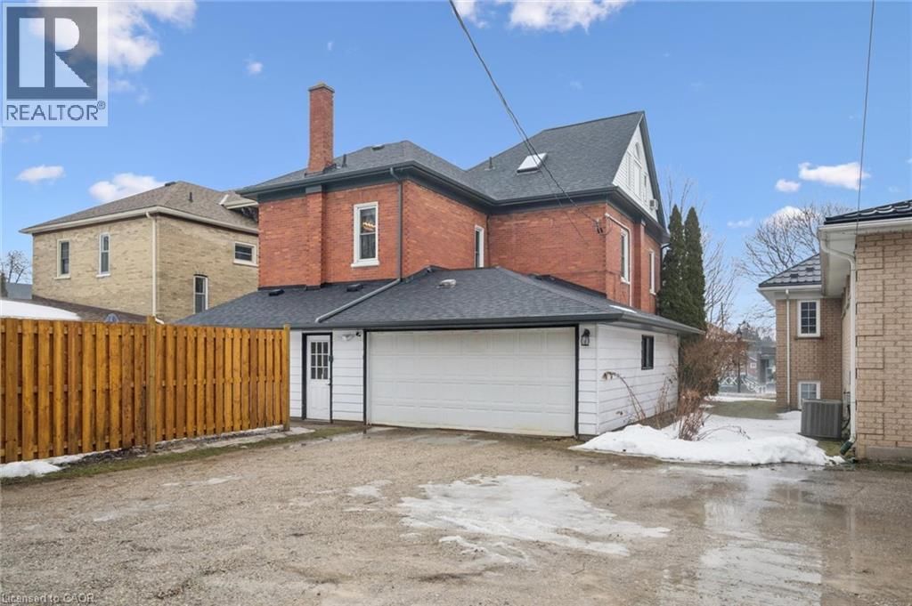 10 HAMPTON STREET Image 4