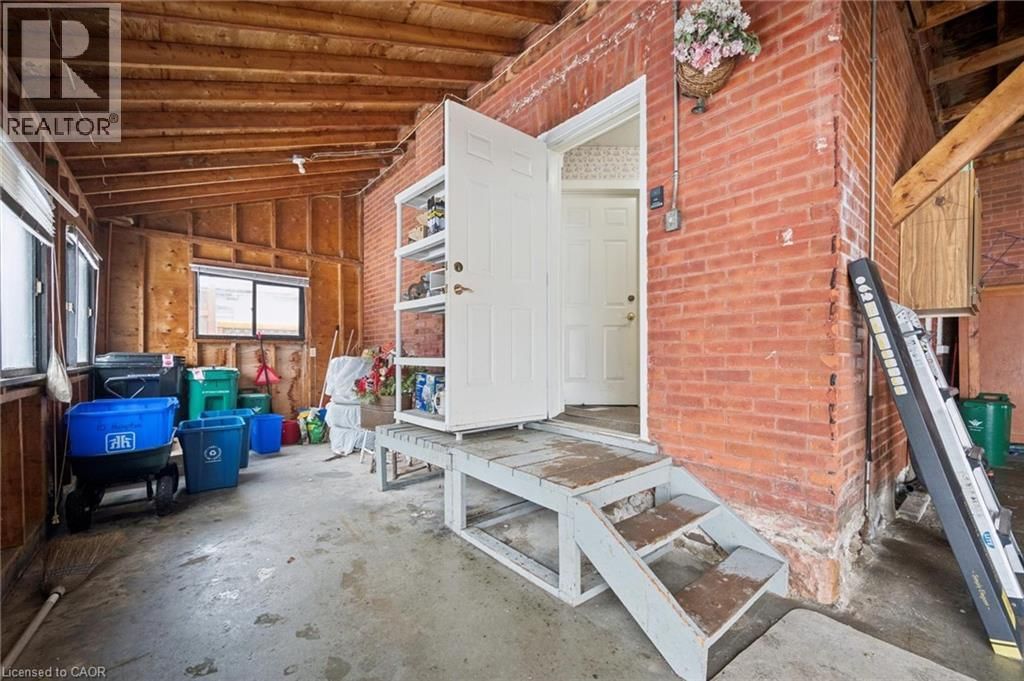 10 HAMPTON STREET Image 6