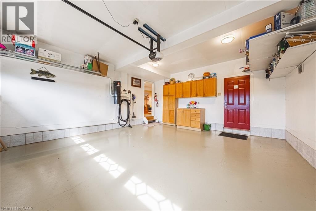 110 HIGHBURY DRIVE Image 38