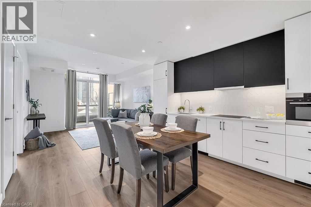 306 - 741 KING STREET WEST Image 2