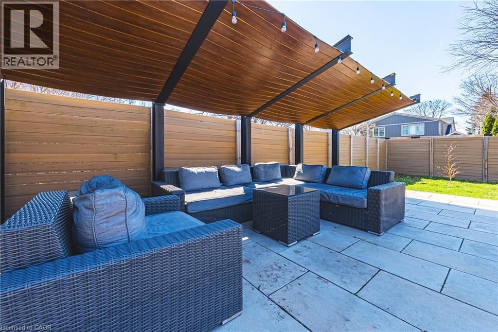 6 NELLES BOULEVARD Image 31