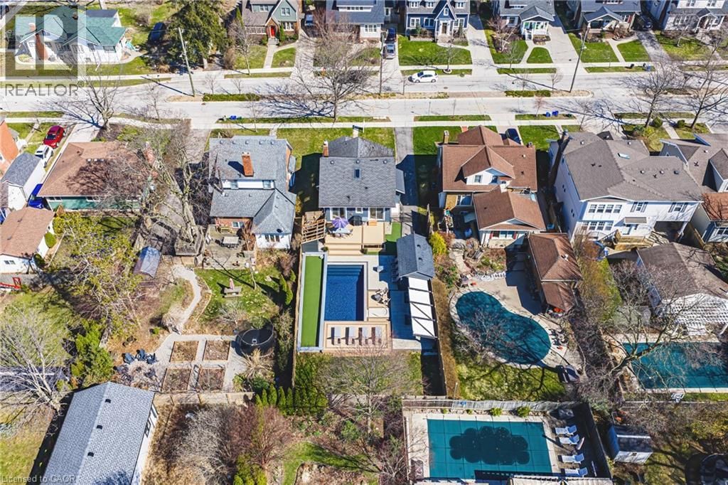 6 NELLES BOULEVARD Image 34