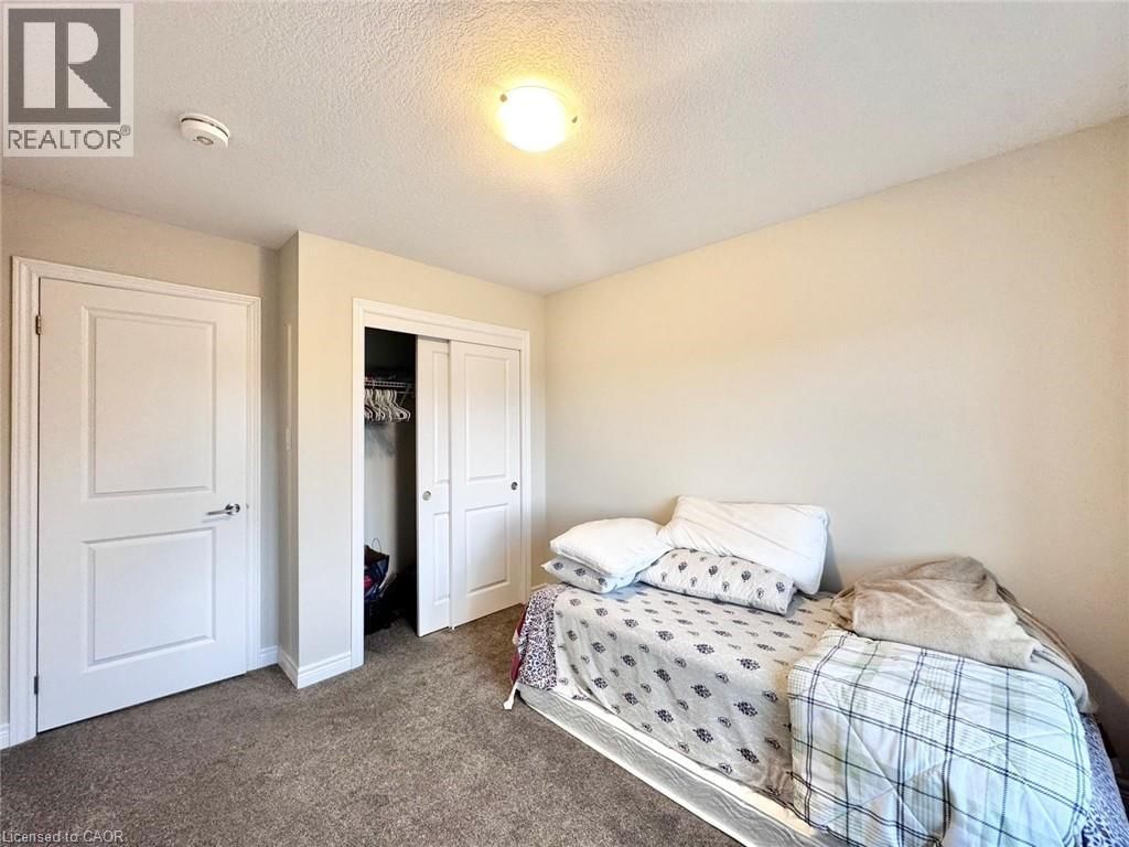 16 BIRMINGHAM DRIVE Image 15