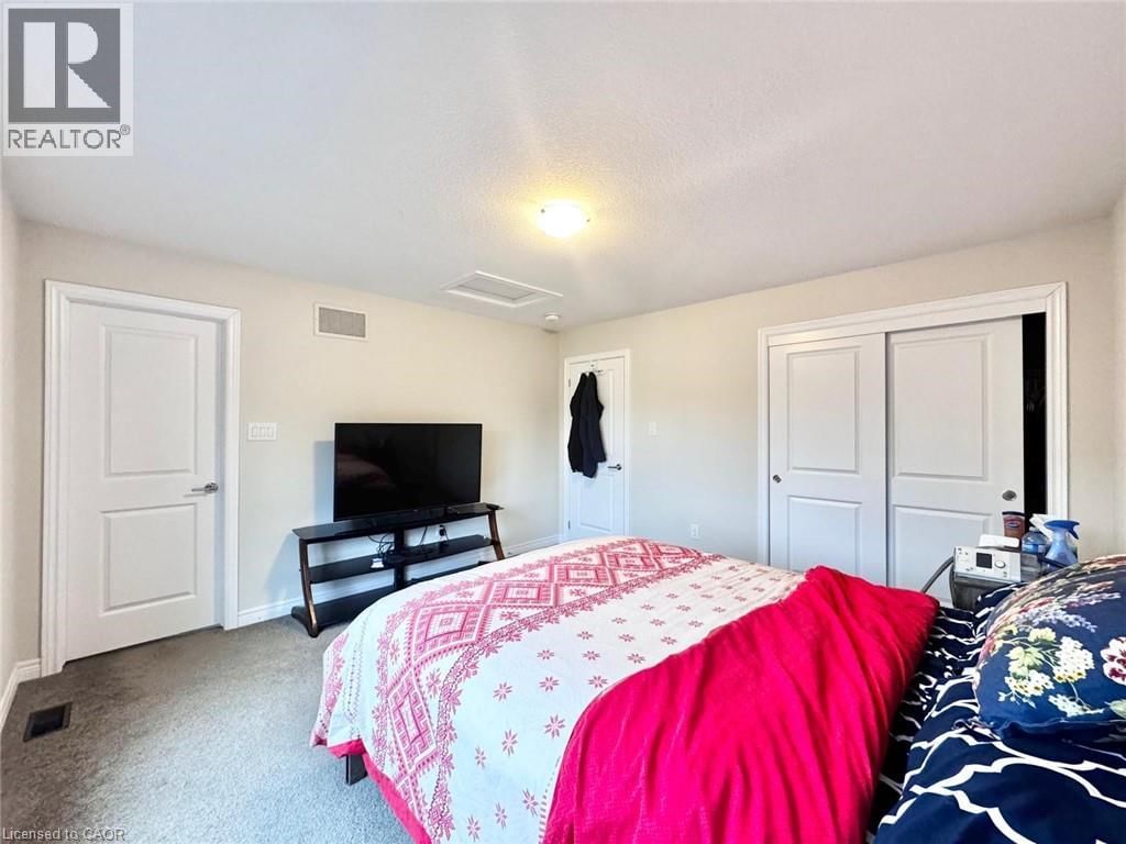 16 BIRMINGHAM DRIVE Image 18