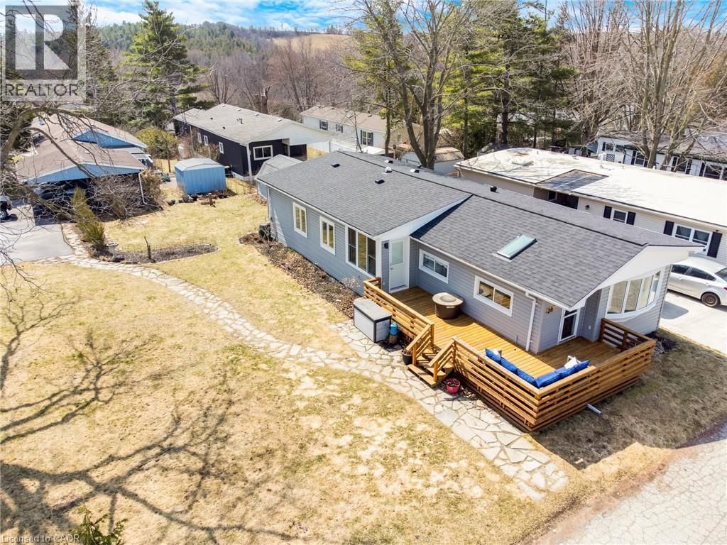 28 MACPHERSON CRESCENT Image 1