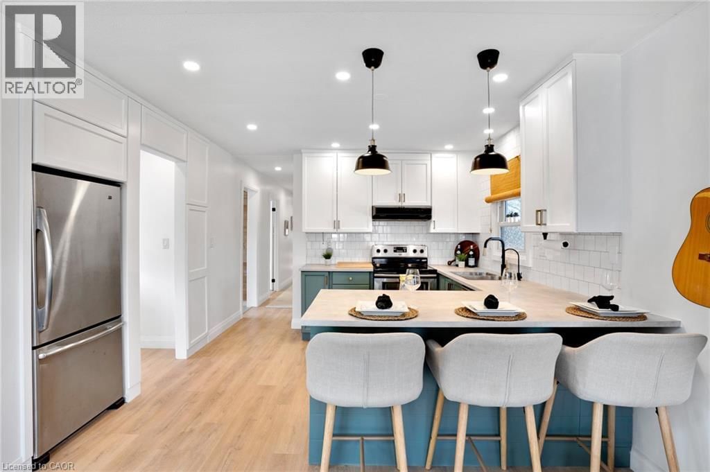 28 MACPHERSON CRESCENT Image 10