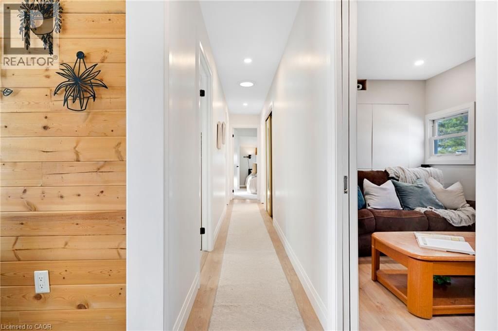 28 MACPHERSON CRESCENT Image 15