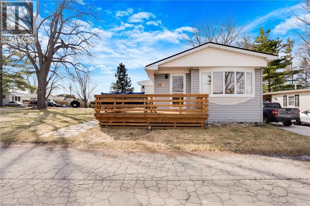 28 MACPHERSON CRESCENT Image 2