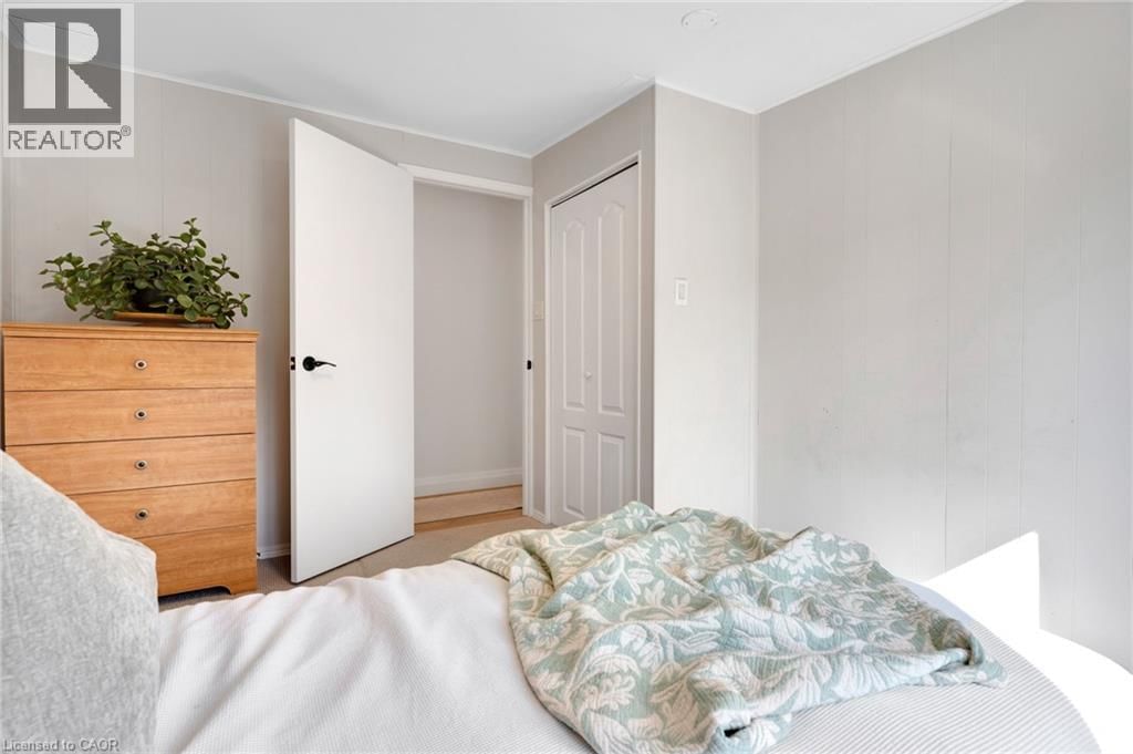 28 MACPHERSON CRESCENT Image 23