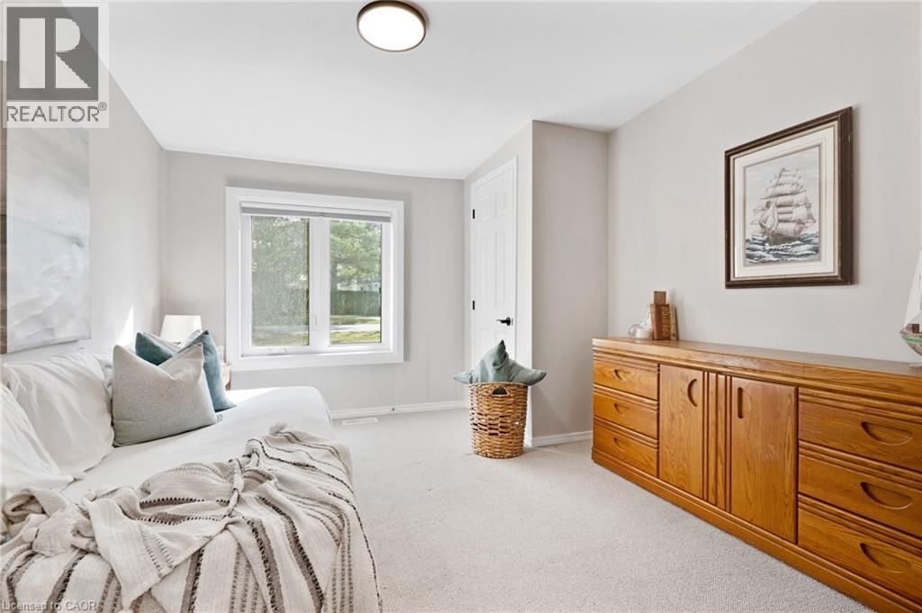 28 MACPHERSON CRESCENT Image 26