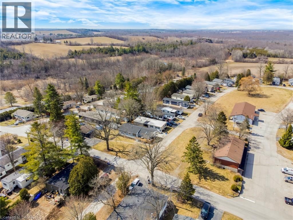 28 MACPHERSON CRESCENT Image 43