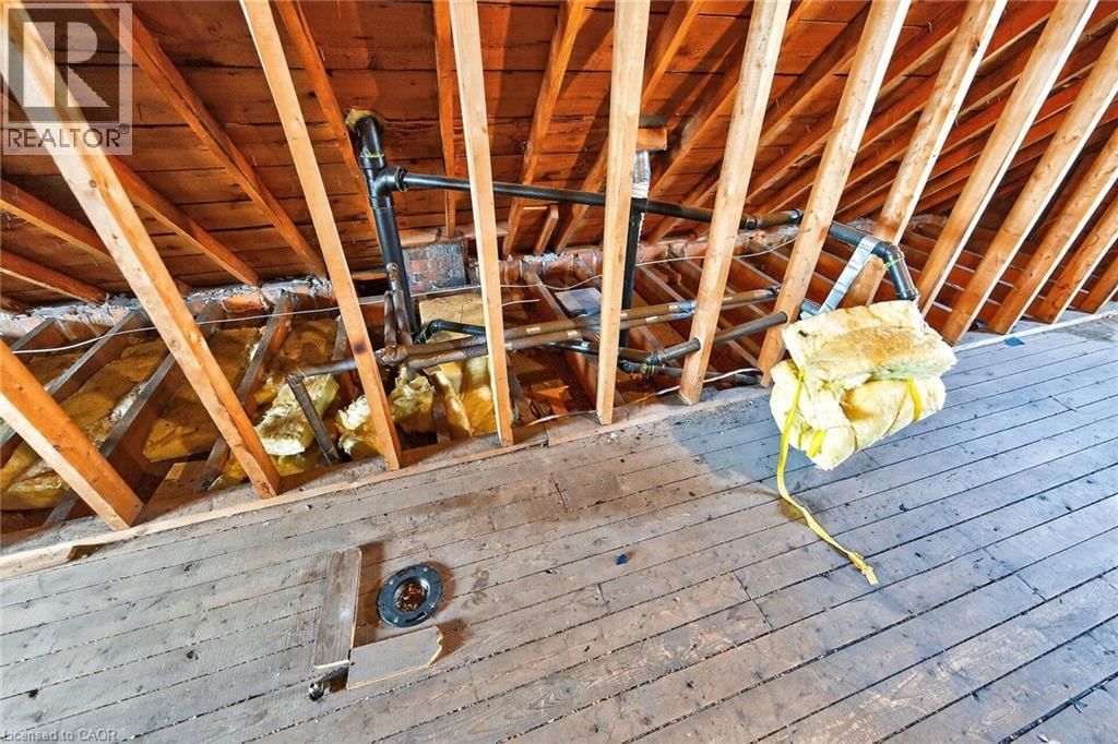 210 HUXLEY AVENUE SOUTH Image 22