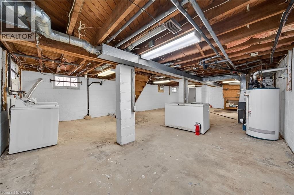 210 HUXLEY AVENUE SOUTH Image 24