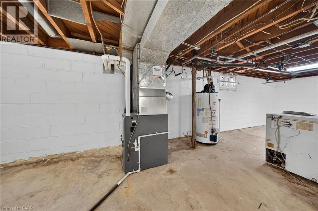 210 HUXLEY AVENUE SOUTH Image 27