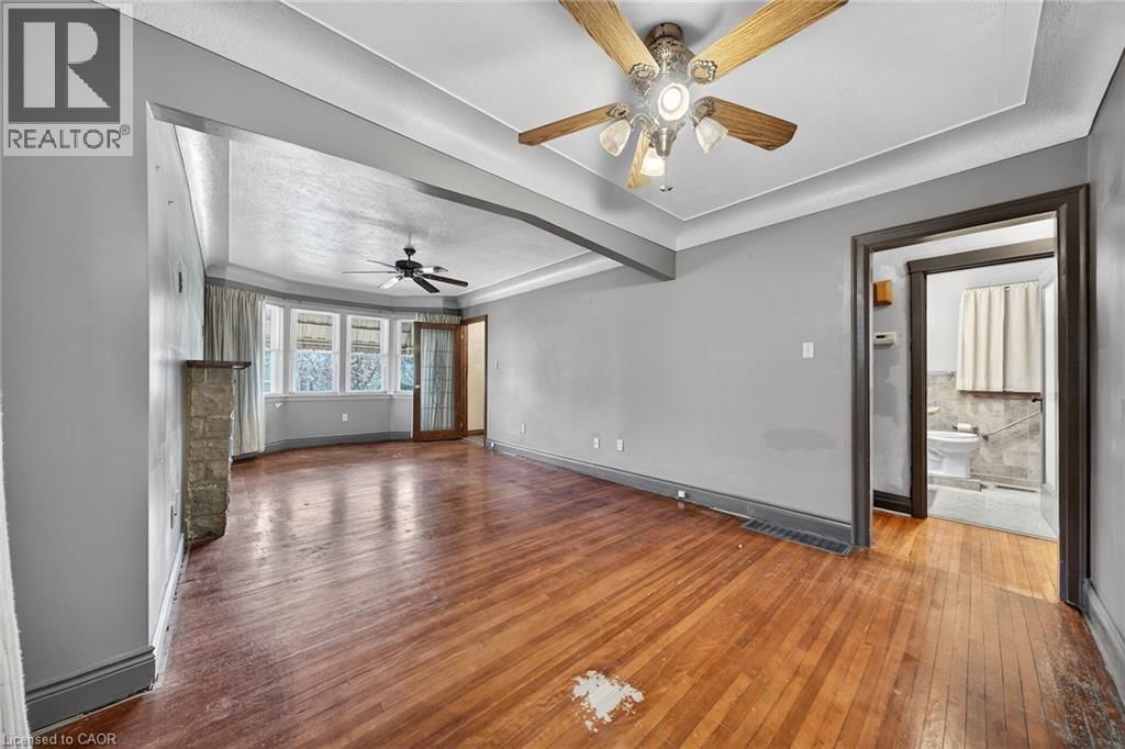 210 HUXLEY AVENUE SOUTH Image 7