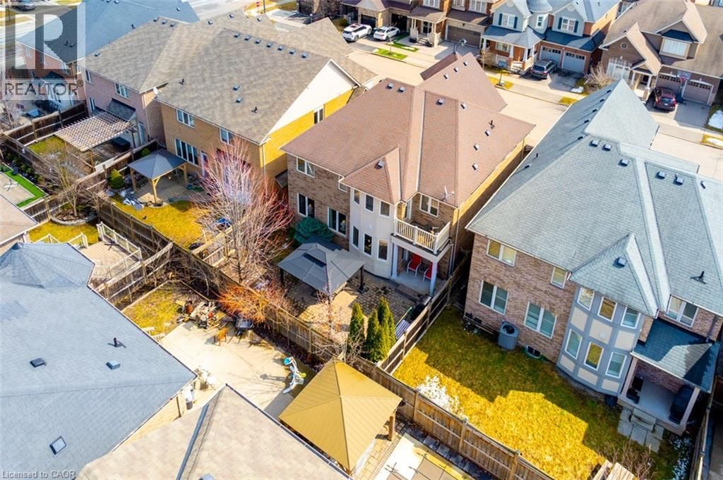 468 COOMBS COURT Image 32