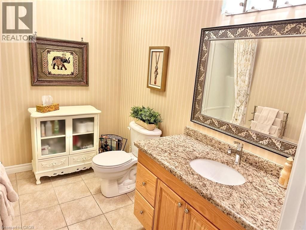 16 - 800 MAIN STREET Image 26