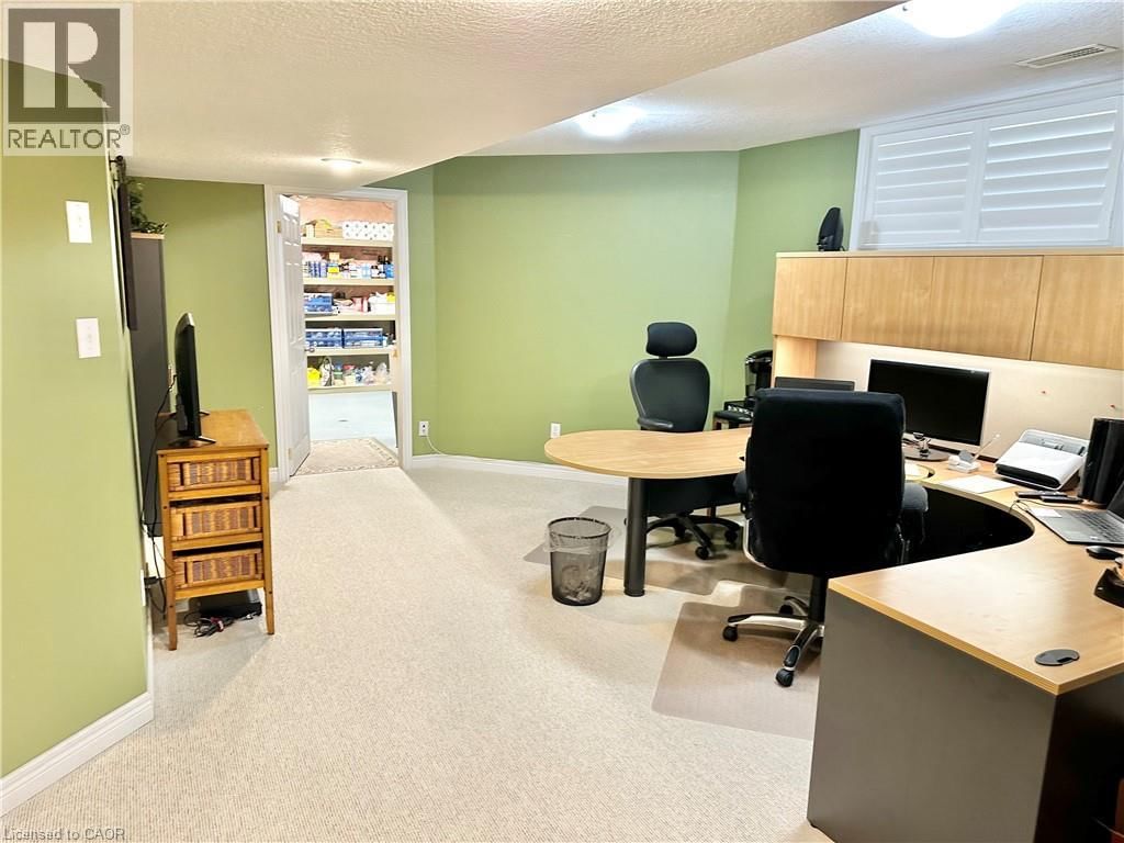 16 - 800 MAIN STREET Image 28