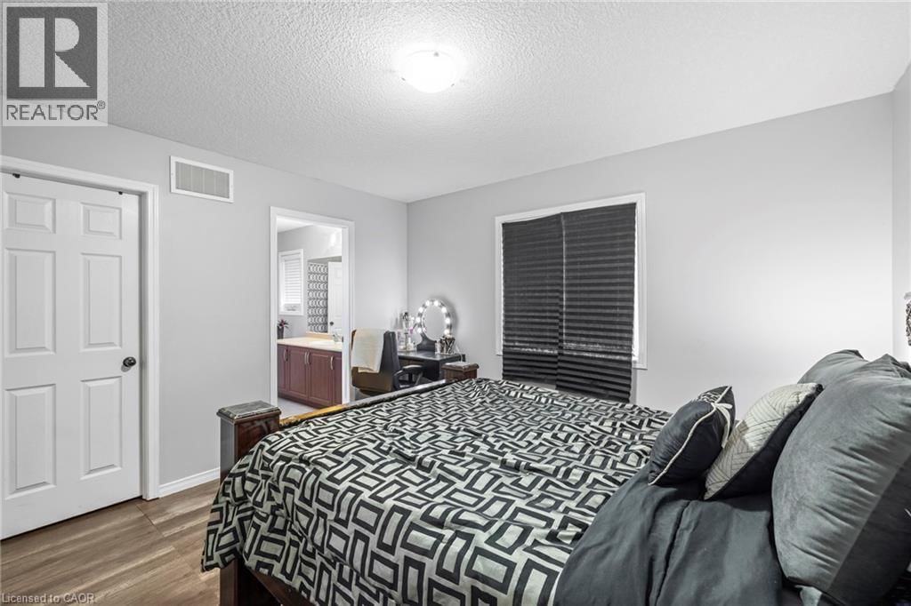 20 GILLESPIE DRIVE Image 19