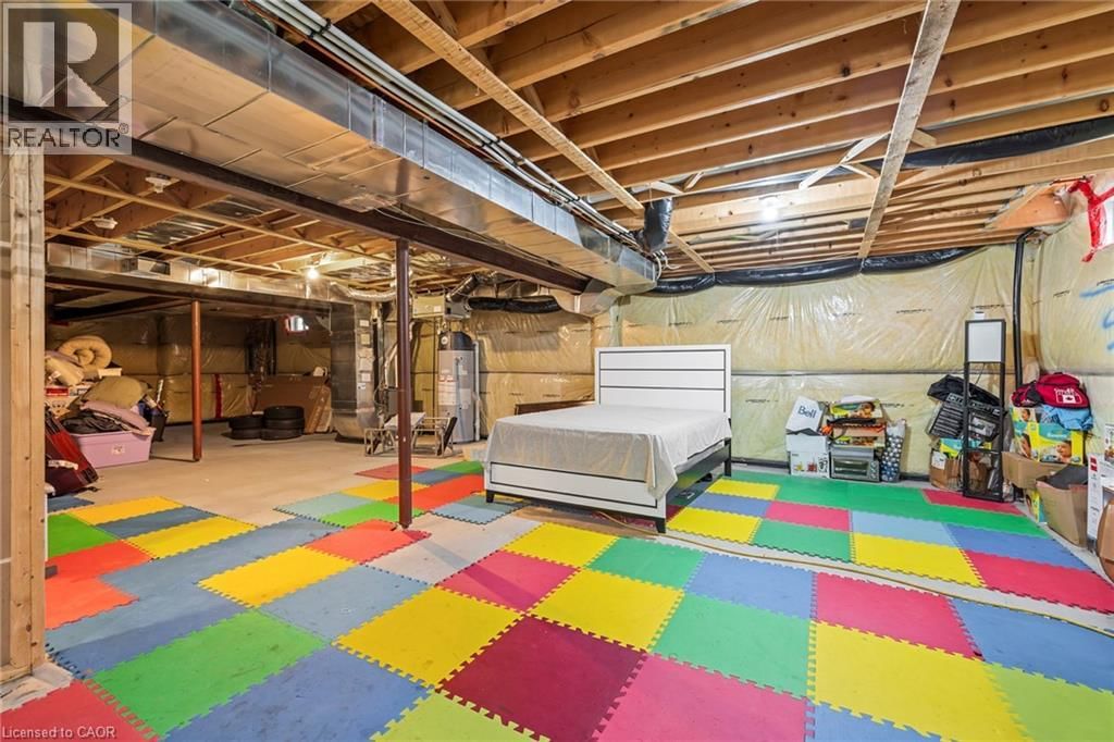 20 GILLESPIE DRIVE Image 43