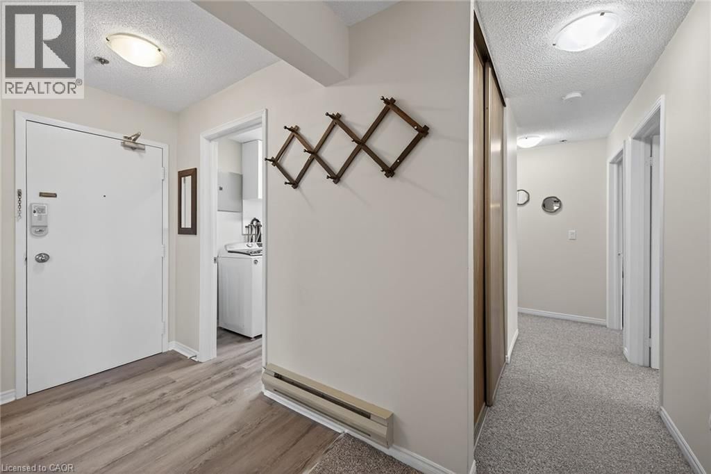 208 - 6 NIAGARA STREET Image 18