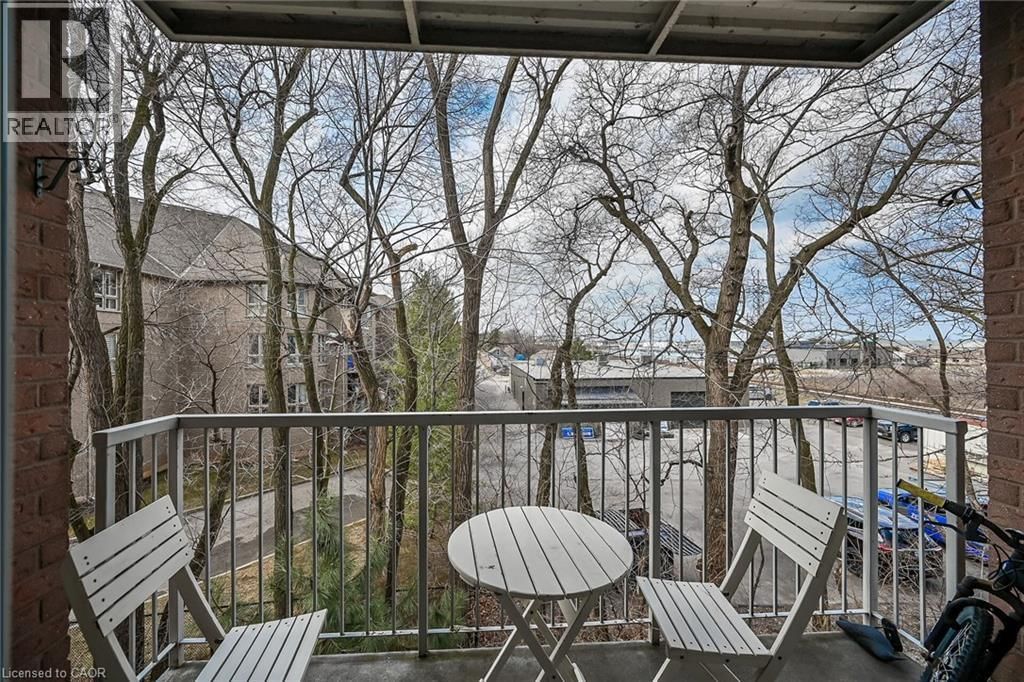 208 - 6 NIAGARA STREET Image 30