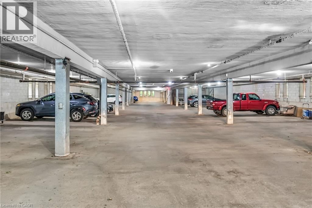 208 - 6 NIAGARA STREET Image 47