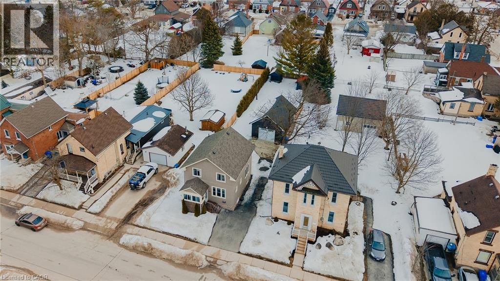 591 11TH AVENUE Image 32