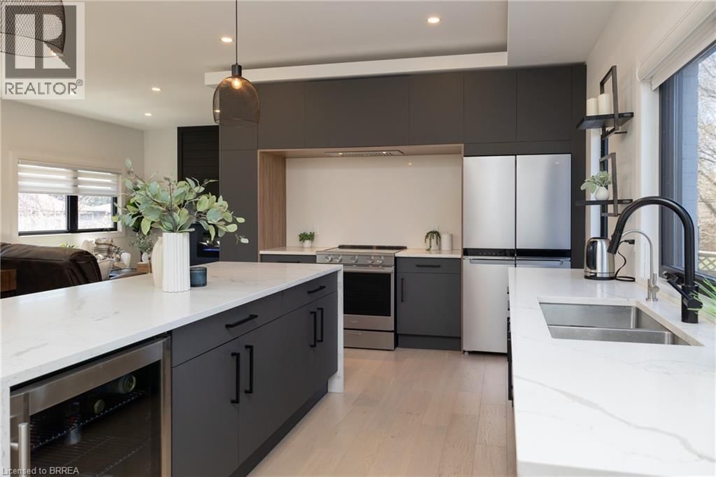 40 VARADI AVENUE Image 12