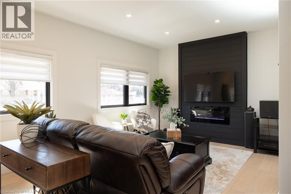 40 VARADI AVENUE Image 13