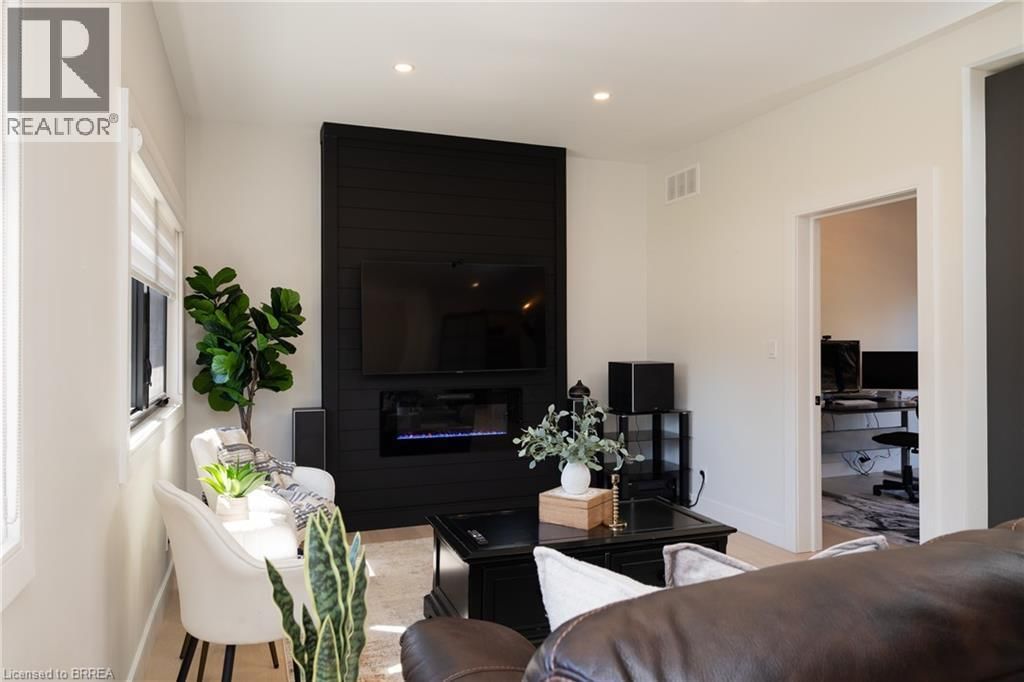 40 VARADI AVENUE Image 14