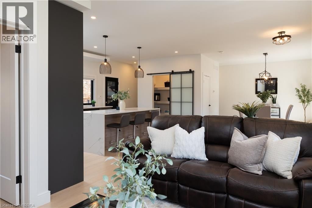 40 VARADI AVENUE Image 15