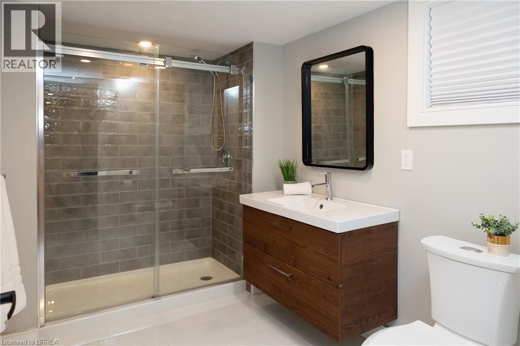 40 VARADI AVENUE Image 27