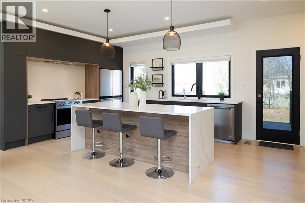 40 VARADI AVENUE Image 9