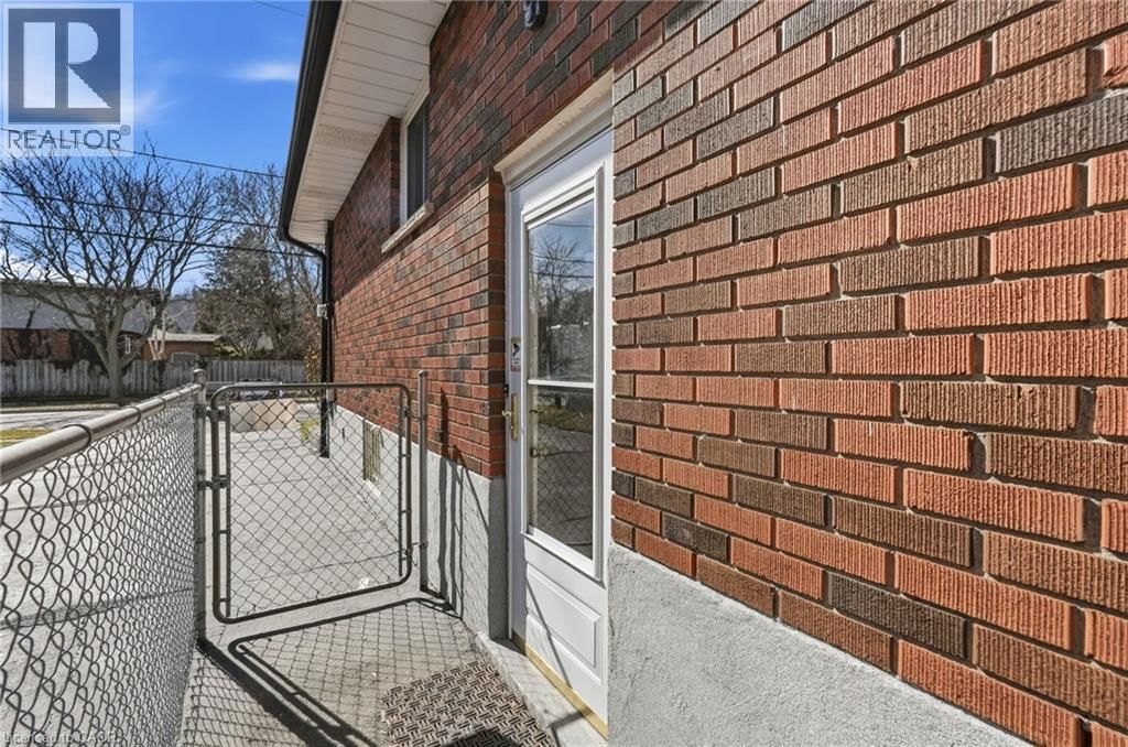 256 WHITNEY AVENUE Image 43