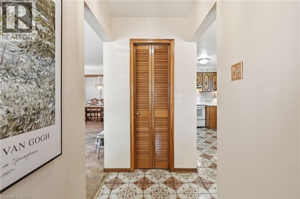 256 WHITNEY AVENUE Image 6