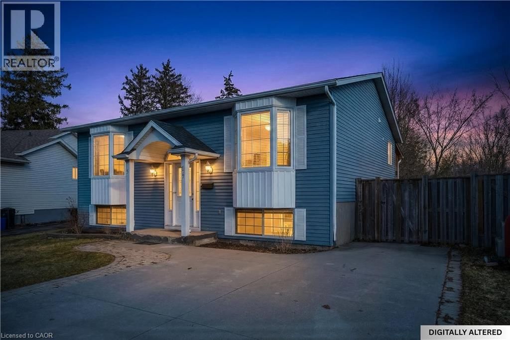 17 ANDERSON CRESCENT Image 1