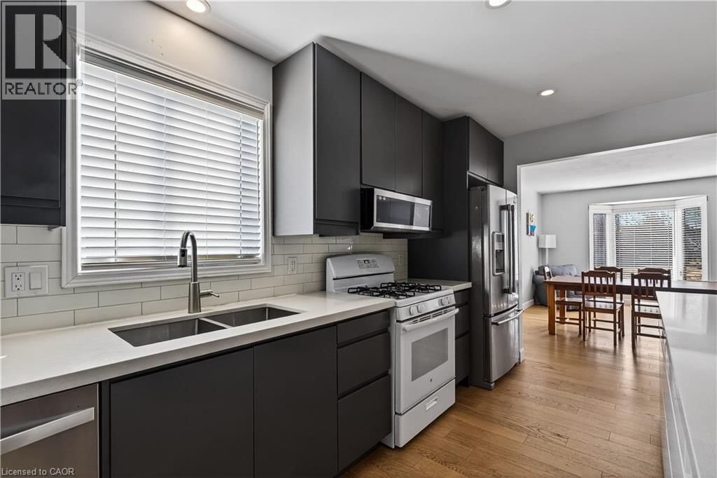 17 ANDERSON CRESCENT Image 14