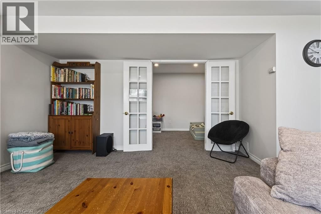 17 ANDERSON CRESCENT Image 28