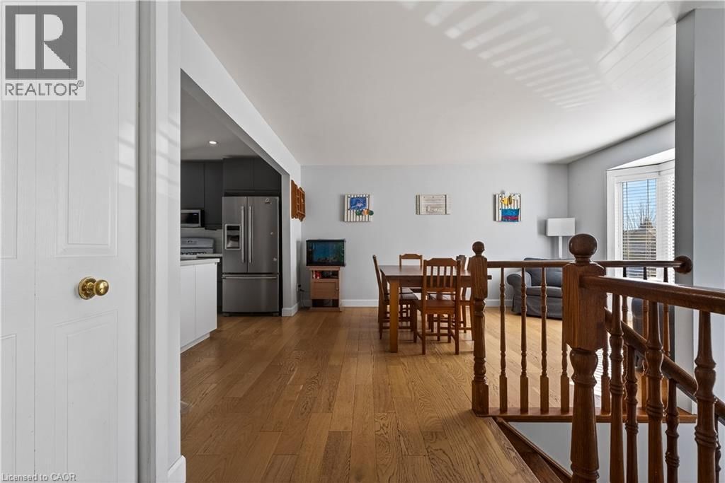 17 ANDERSON CRESCENT Image 8