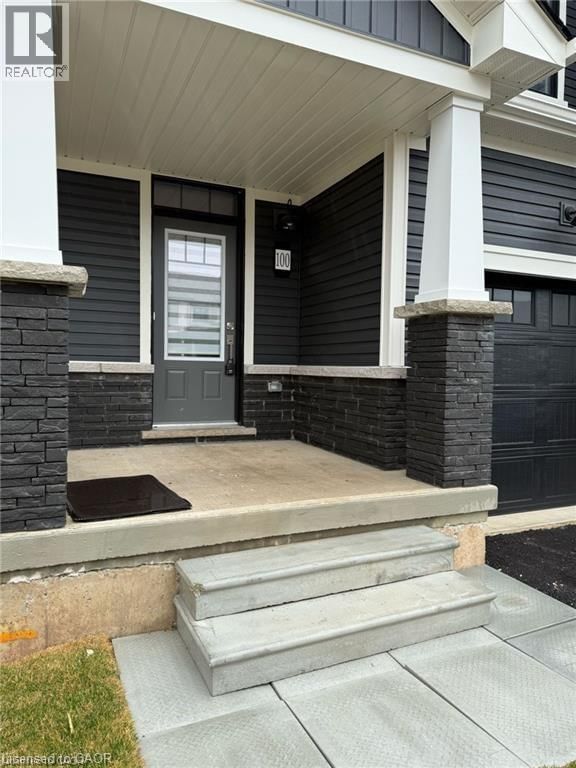 100 MASTERS STREET Image 2