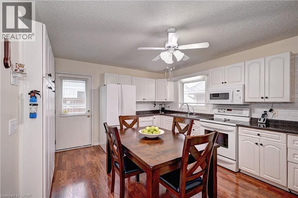 176 WESLEY CRESCENT Image 11