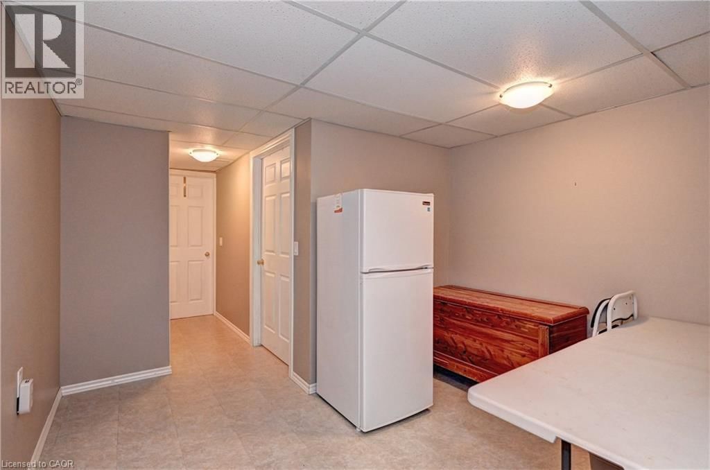 176 WESLEY CRESCENT Image 29